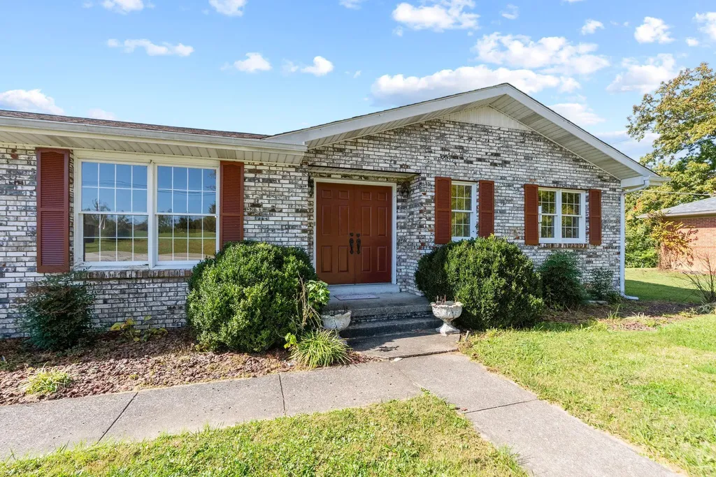 6024 Us-421 Mckee KY 40447