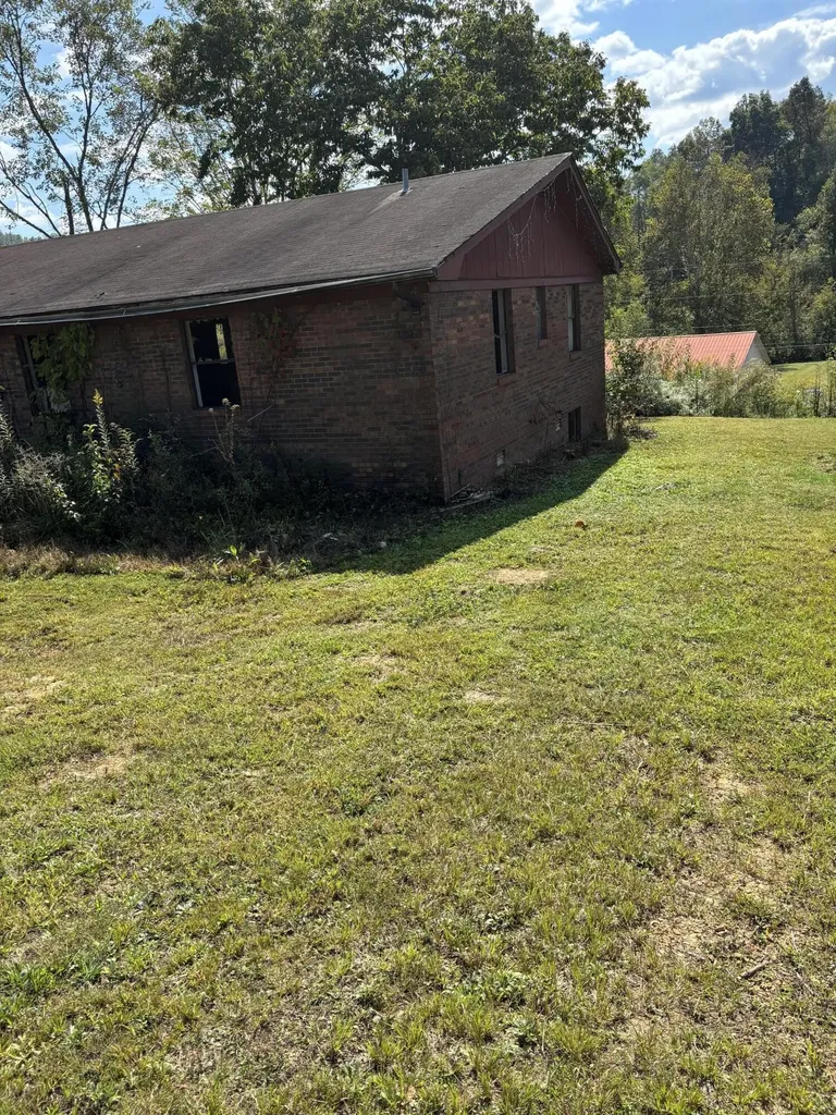 47 Old Farm Road Cannon KY 40923