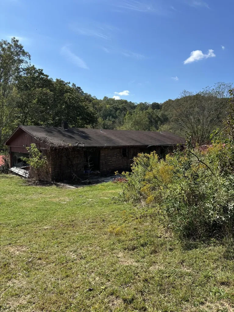 47 Old Farm Road Cannon KY 40923