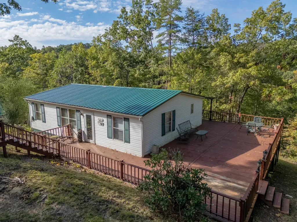 139 Robin Lane Wellington KY 40387