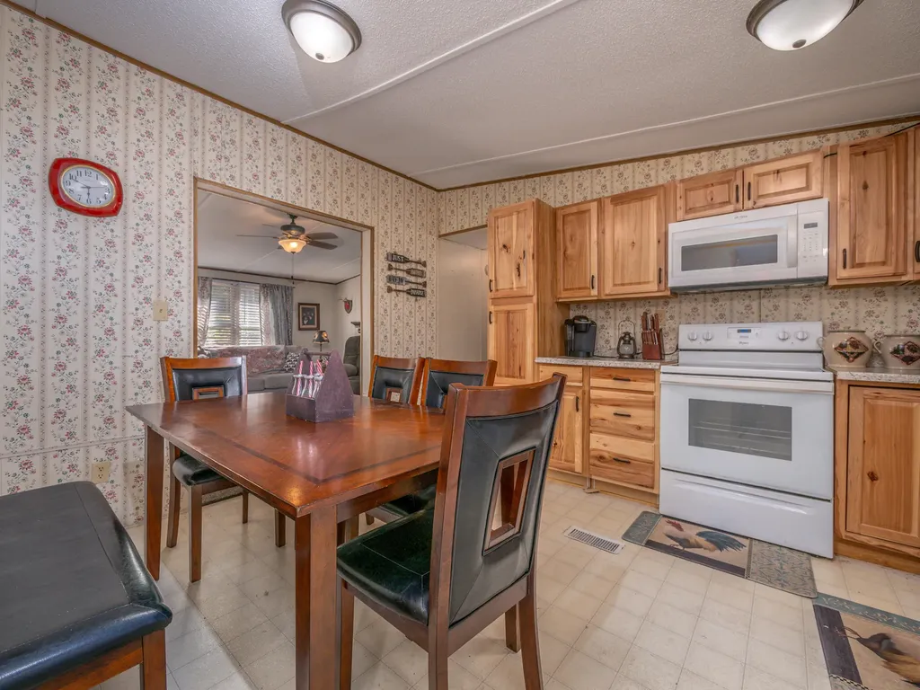 139 Robin Lane Wellington KY 40387