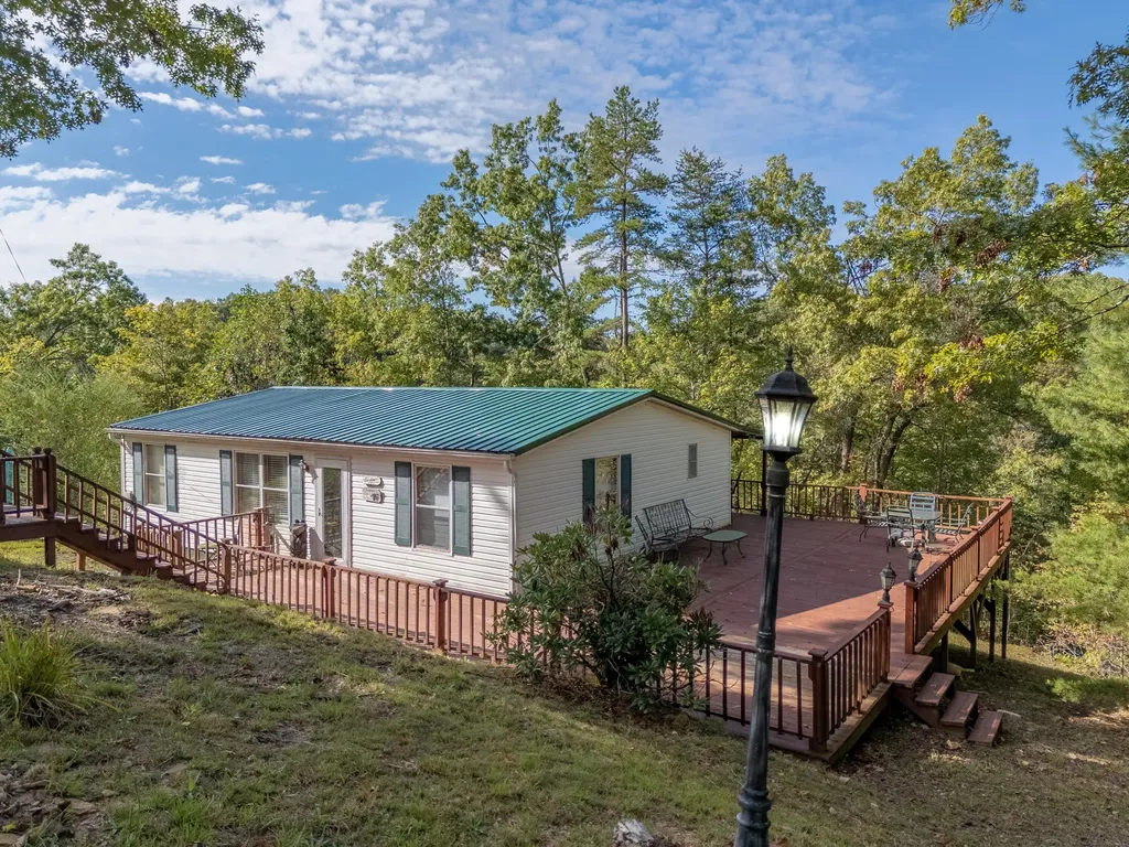 139 Robin Lane Wellington KY 40387