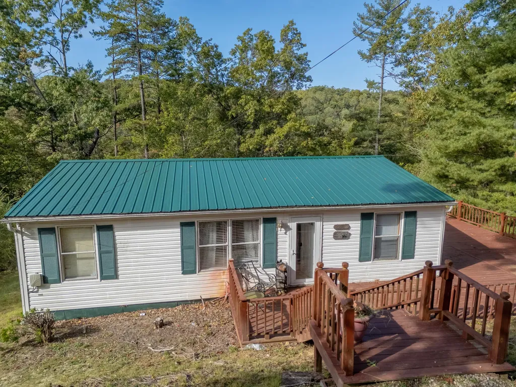 139 Robin Lane Wellington KY 40387