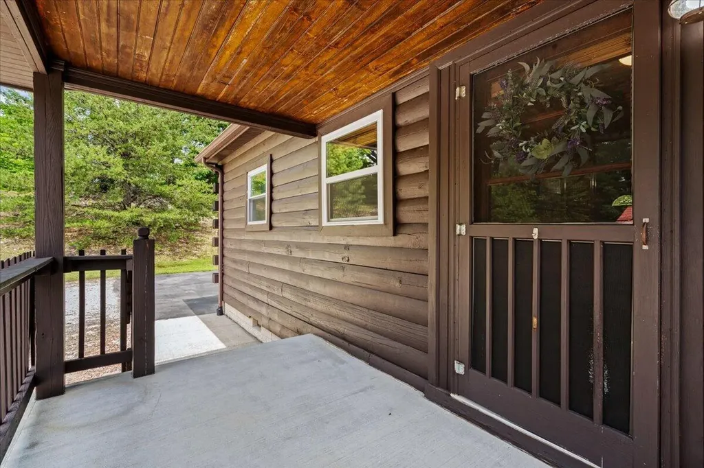 2715 Furnace Road Stanton KY 40380
