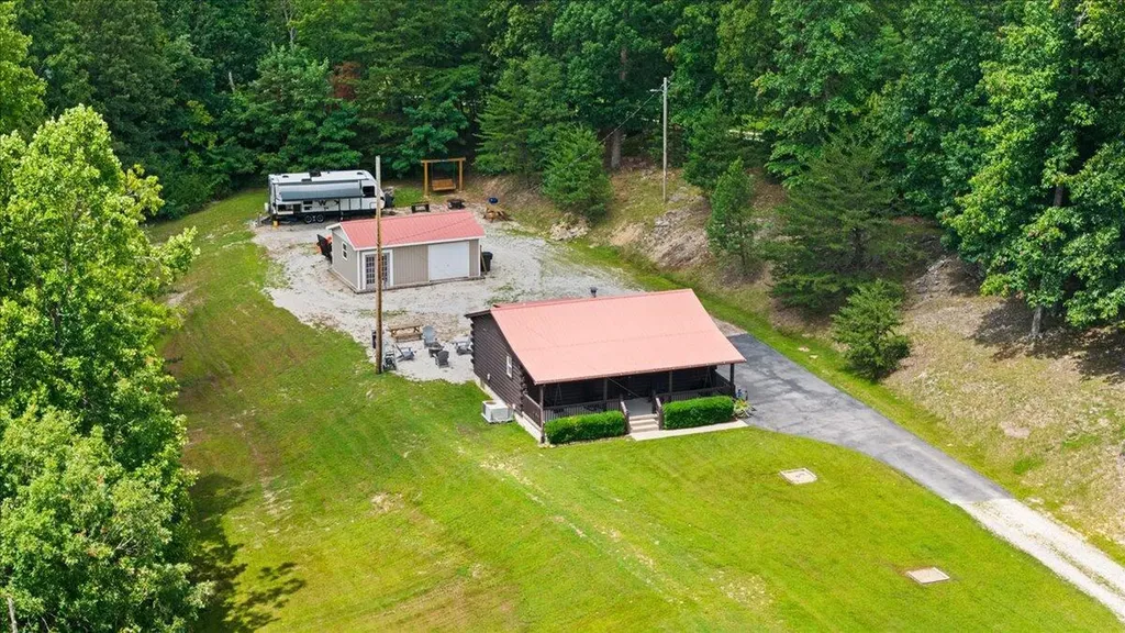 2715 Furnace Road Stanton KY 40380
