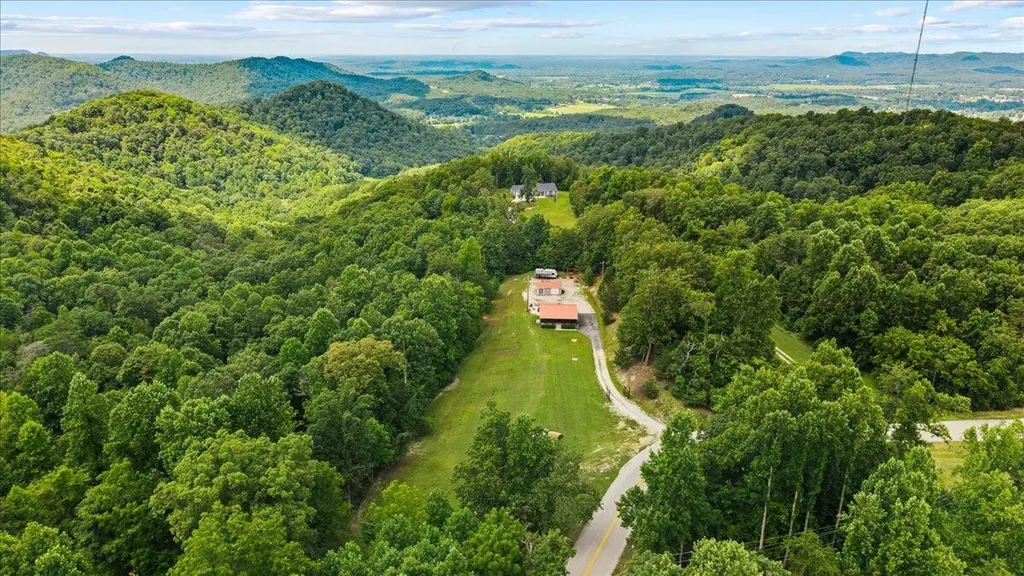 2715 Furnace Road Stanton KY 40380