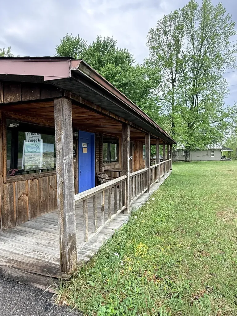 7325 Flemingsburg Road Morehead KY 40351