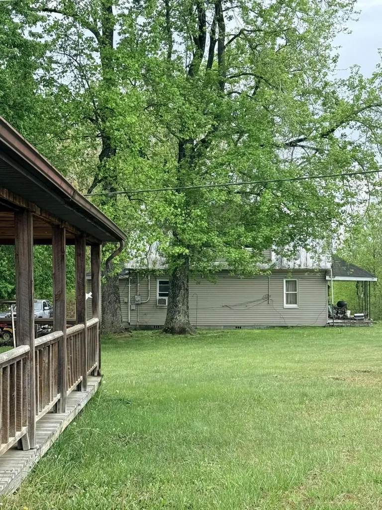 7325 Flemingsburg Road Morehead KY 40351