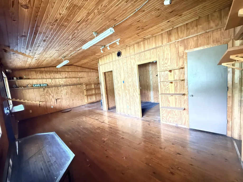 7325 Flemingsburg Road Morehead KY 40351