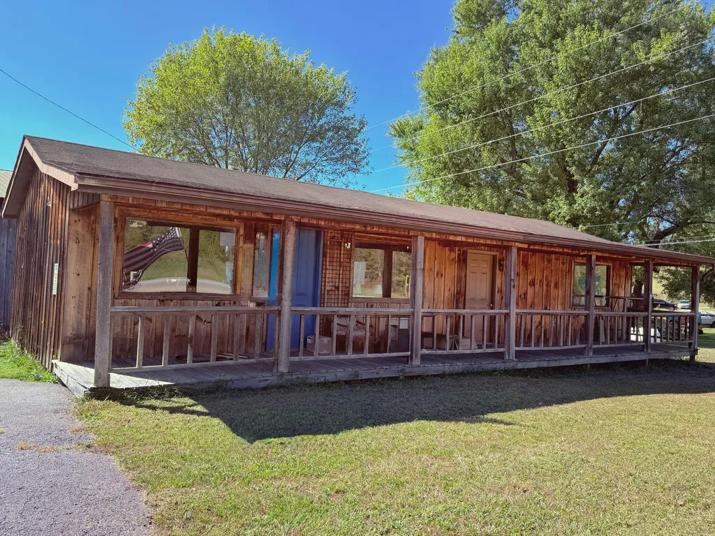 7325 Flemingsburg Road Morehead KY 40351