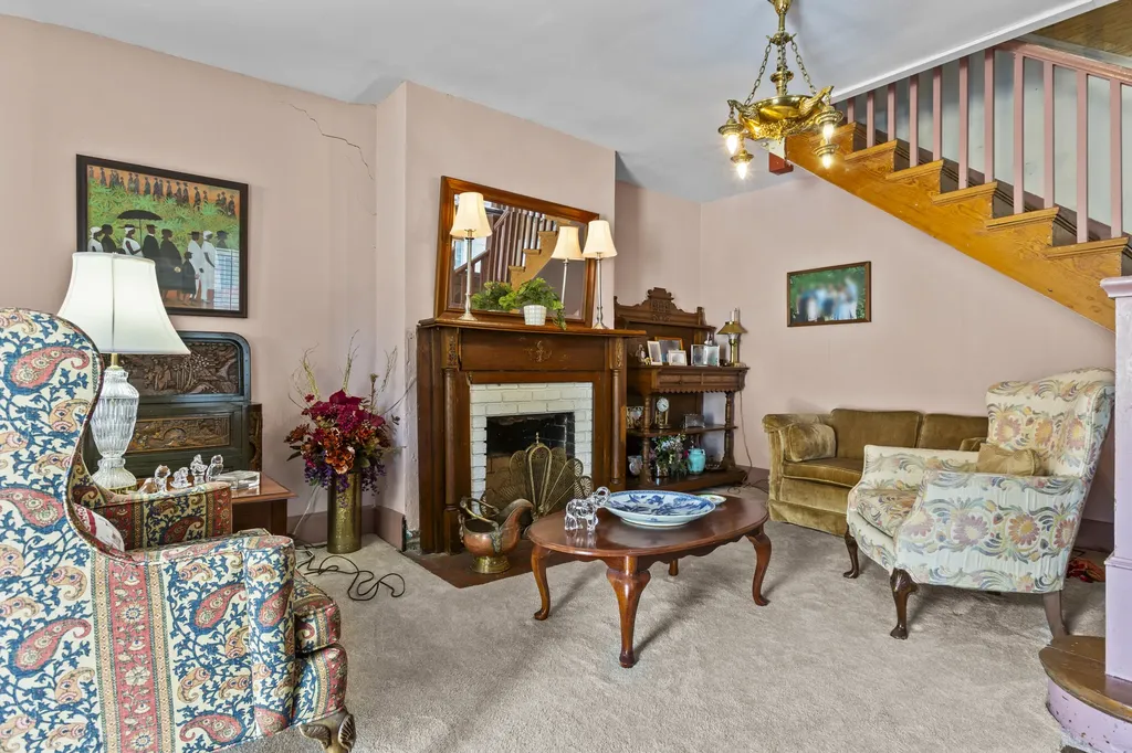 501 W Broadway Street Frankfort KY 40601