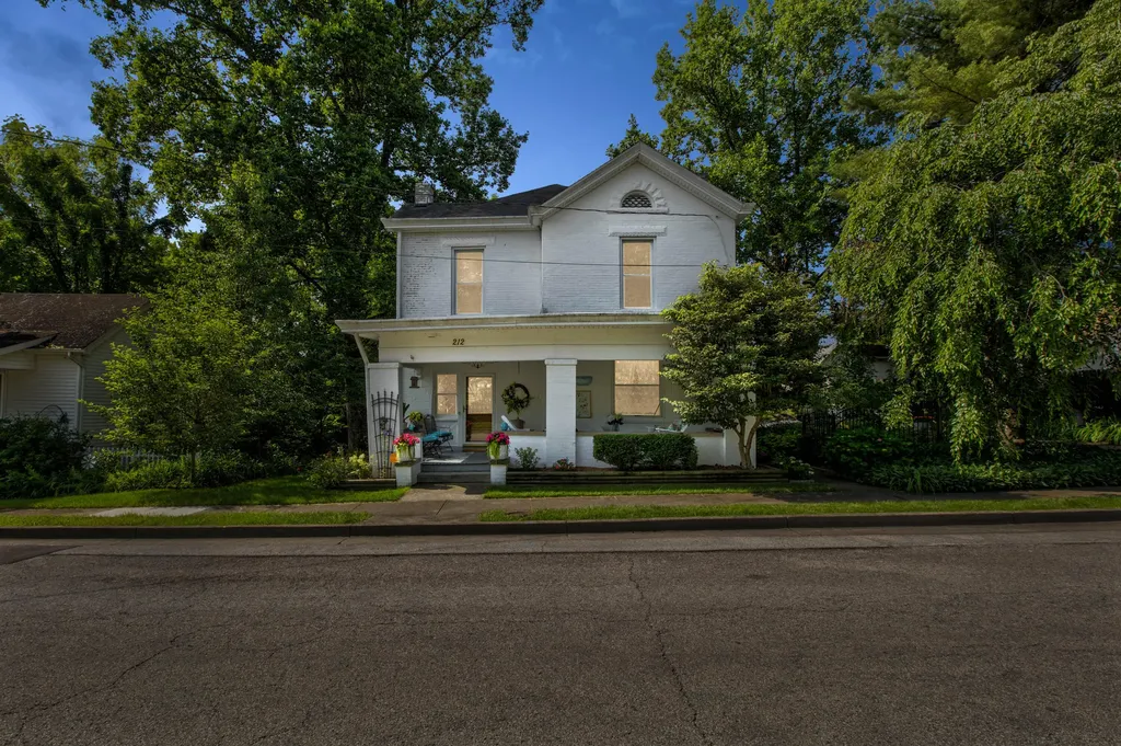 212 Clay Street Mt Sterling KY 40353