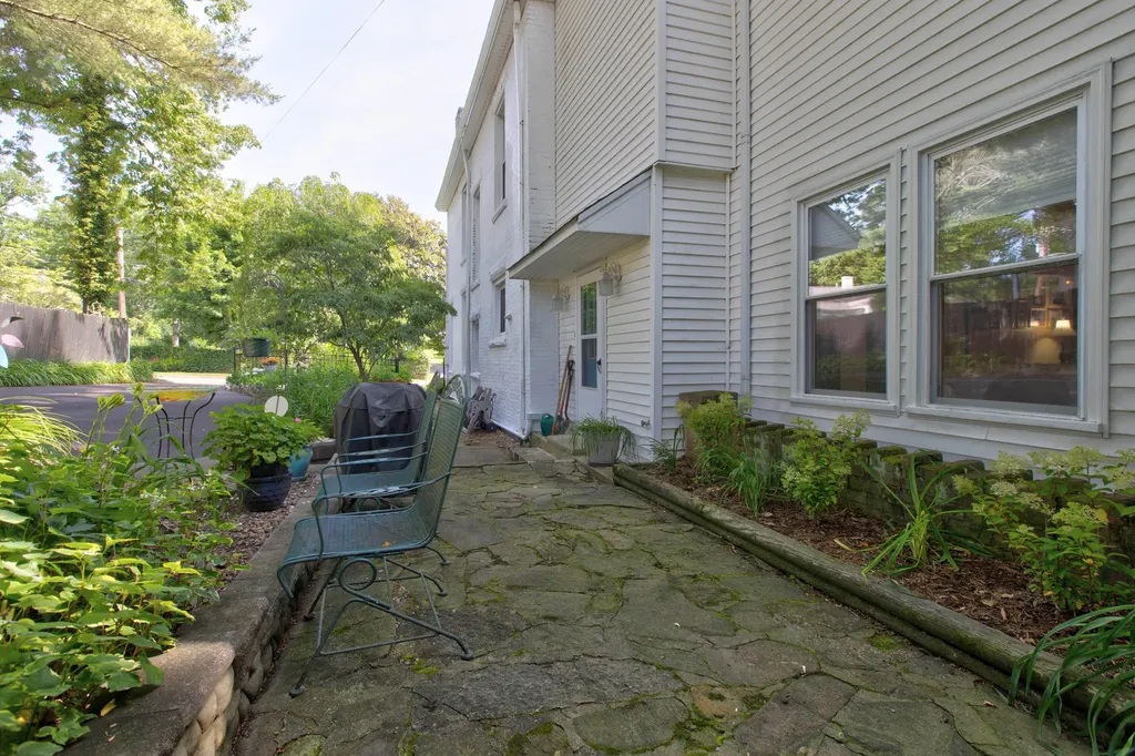 212 Clay Street Mt Sterling KY 40353
