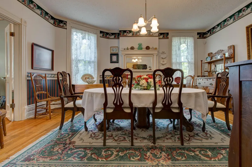 212 Clay Street Mt Sterling KY 40353