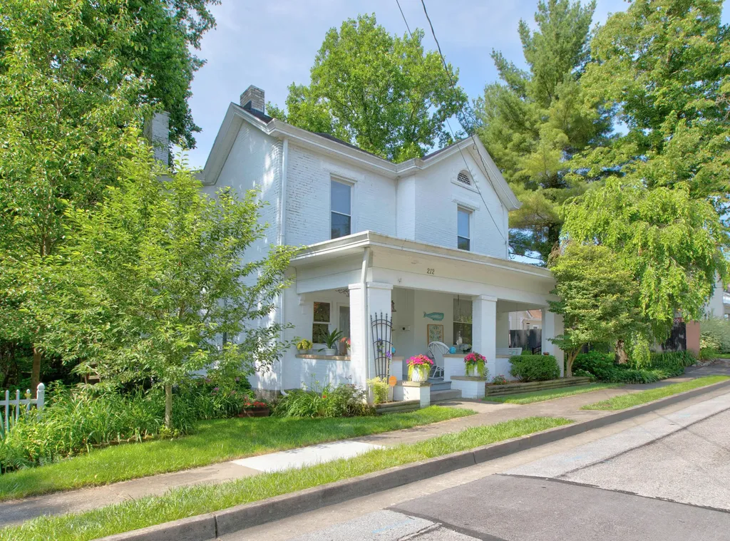 212 Clay Street Mt Sterling KY 40353