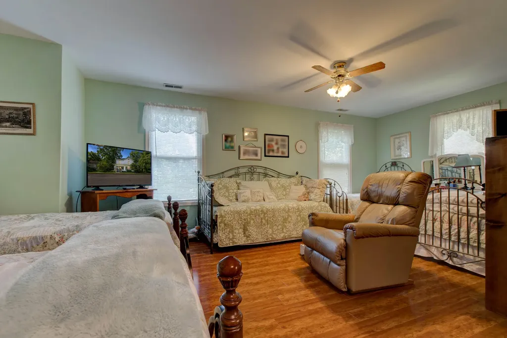 212 Clay Street Mt Sterling KY 40353