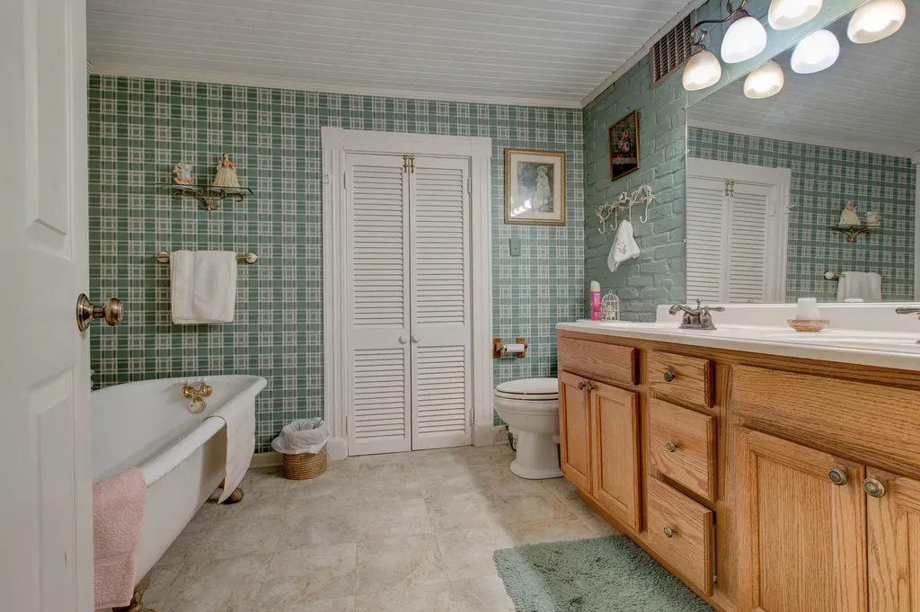 212 Clay Street Mt Sterling KY 40353