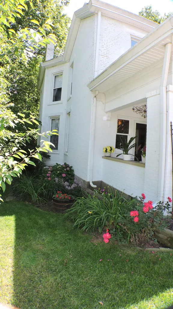 212 Clay Street Mt Sterling KY 40353