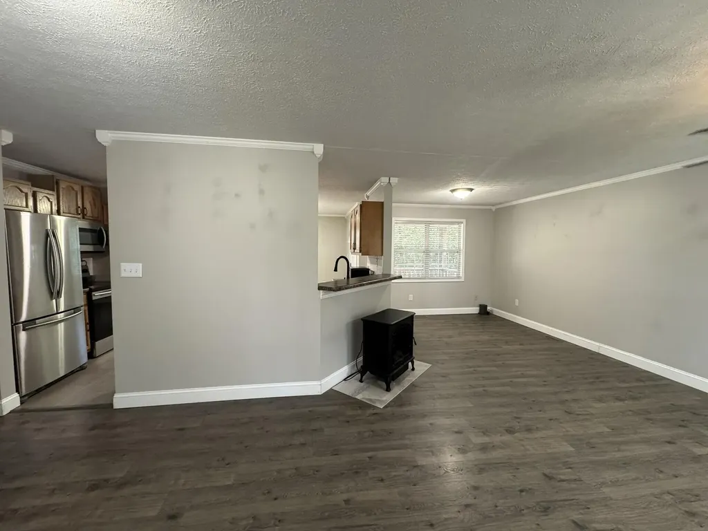 330 A Bryant Road Russell Springs KY 42642