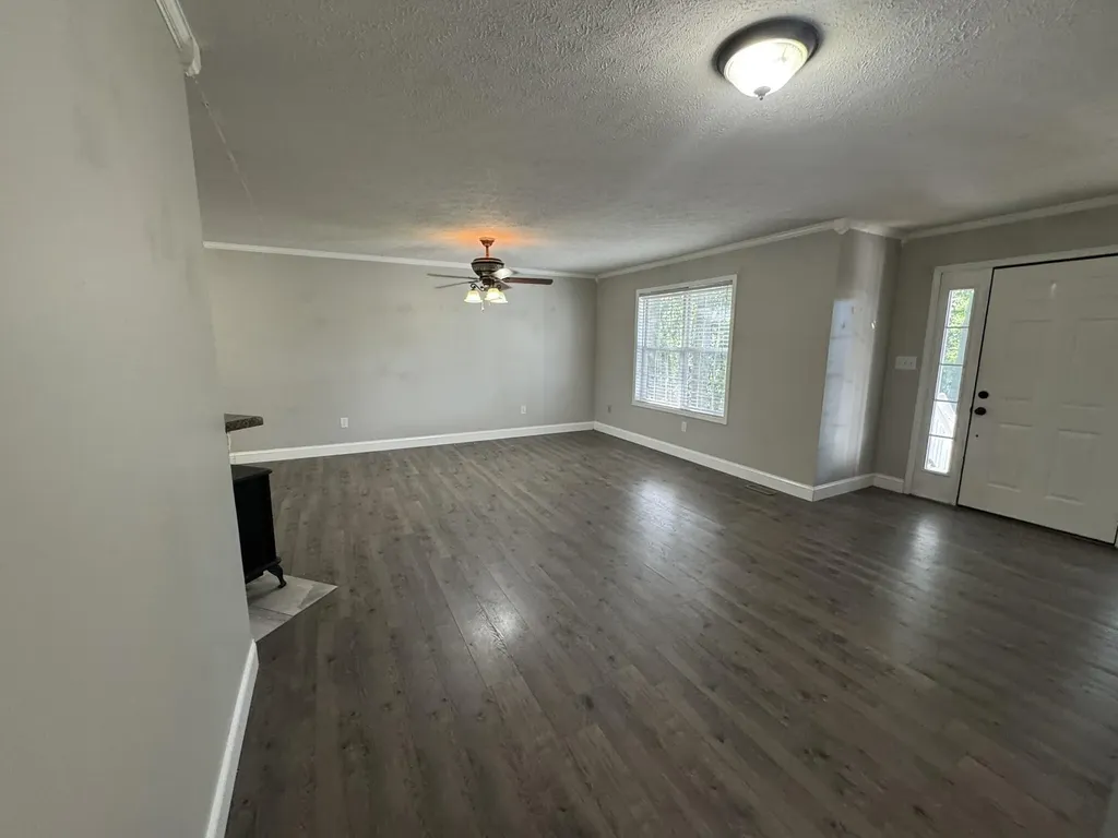 330 A Bryant Road Russell Springs KY 42642