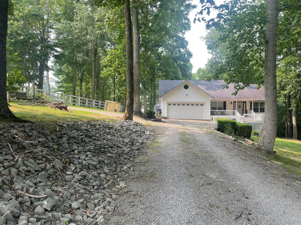 330 A Bryant Road Russell Springs KY 42642