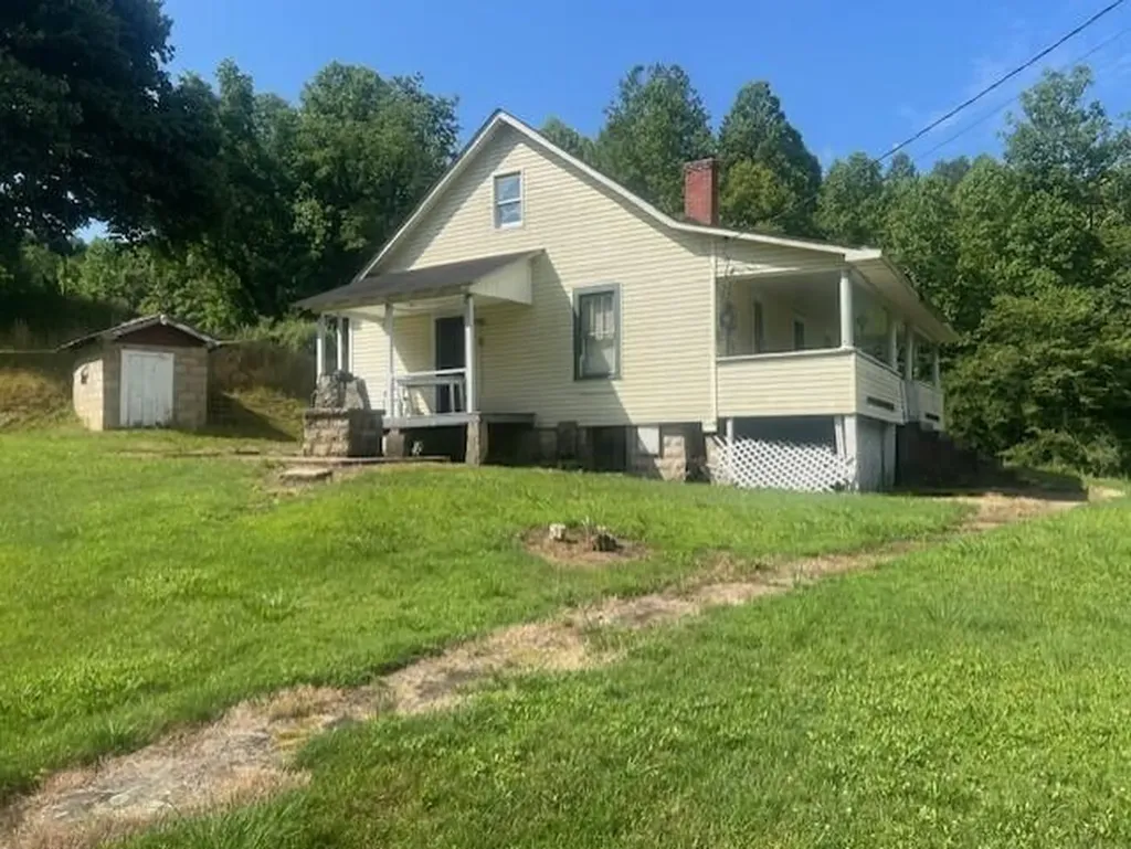 10625 Brushy Road Pikeville KY 41501