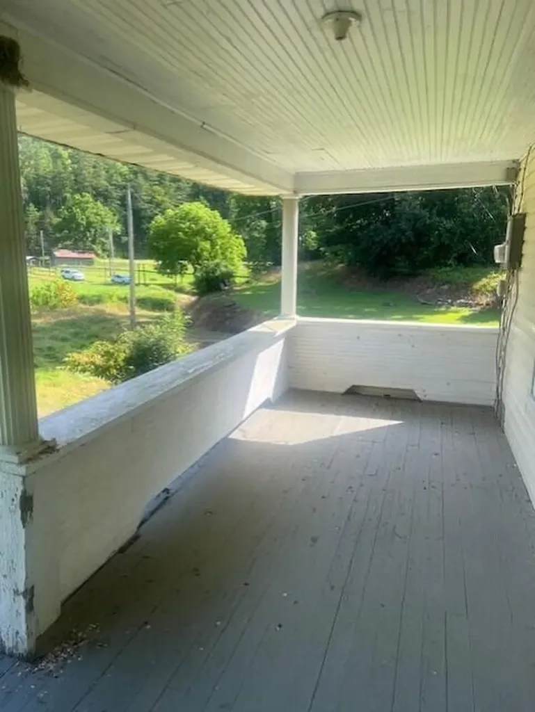 10625 Brushy Road Pikeville KY 41501