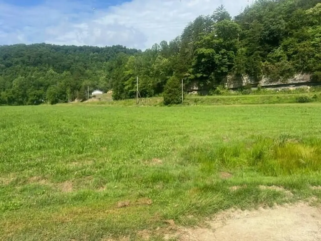 10625 Brushy Road Pikeville KY 41501