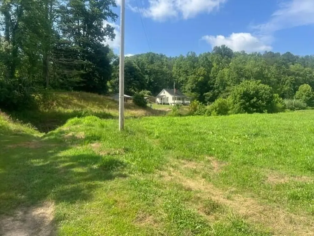 10625 Brushy Road Pikeville KY 41501