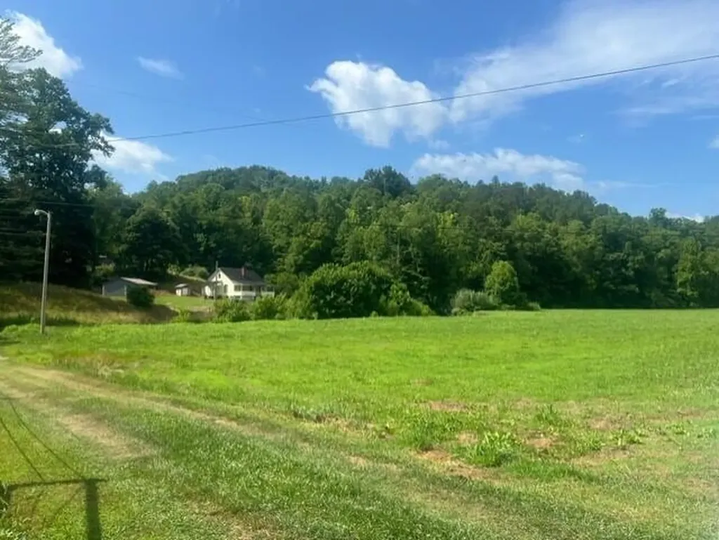 10625 Brushy Road Pikeville KY 41501