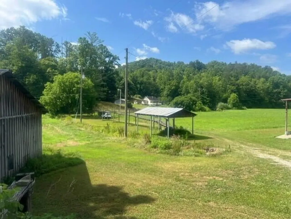 10625 Brushy Road Pikeville KY 41501