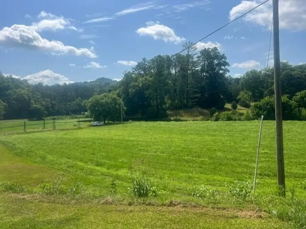10625 Brushy Road Pikeville KY 41501