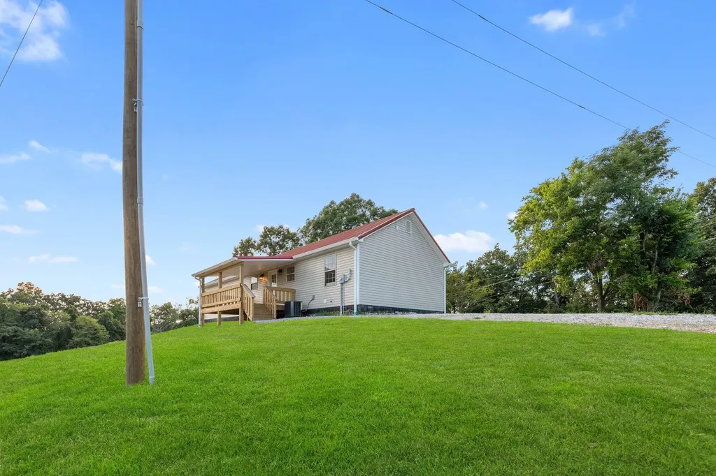 690 Stephens Road Mt Vernon KY 40456