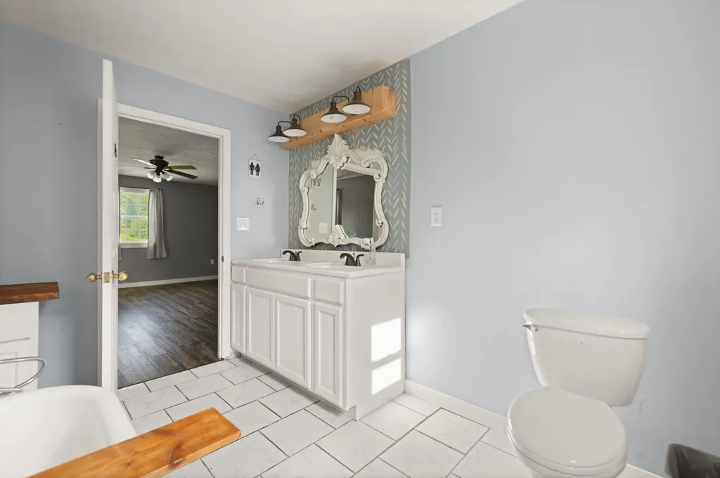 15942 Highway 460 W Ezel KY 41425