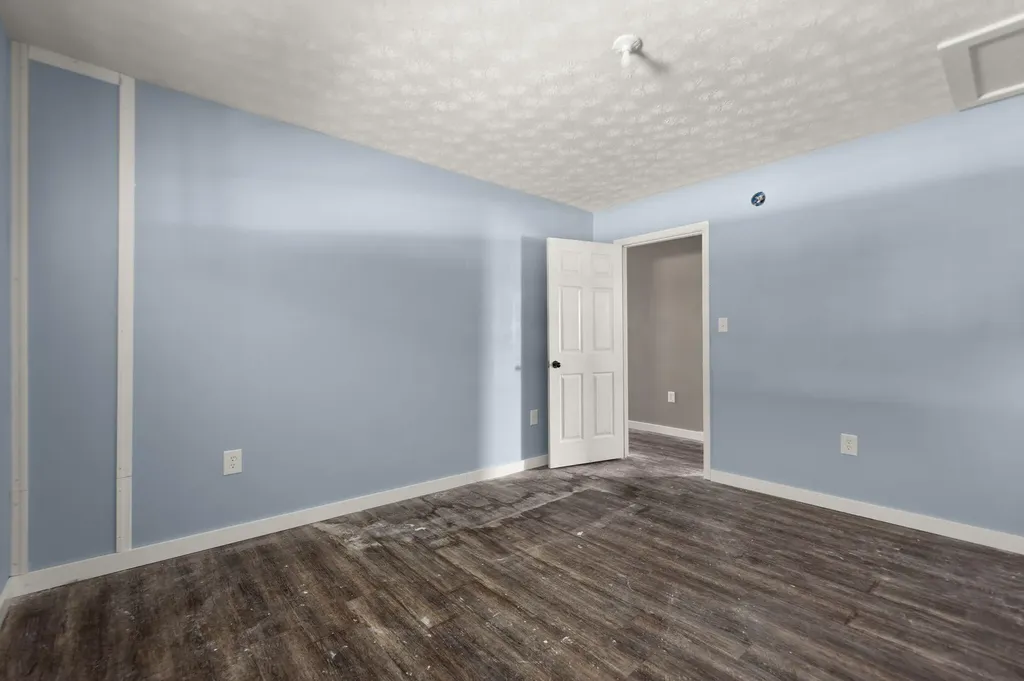 15942 Highway 460 W Ezel KY 41425