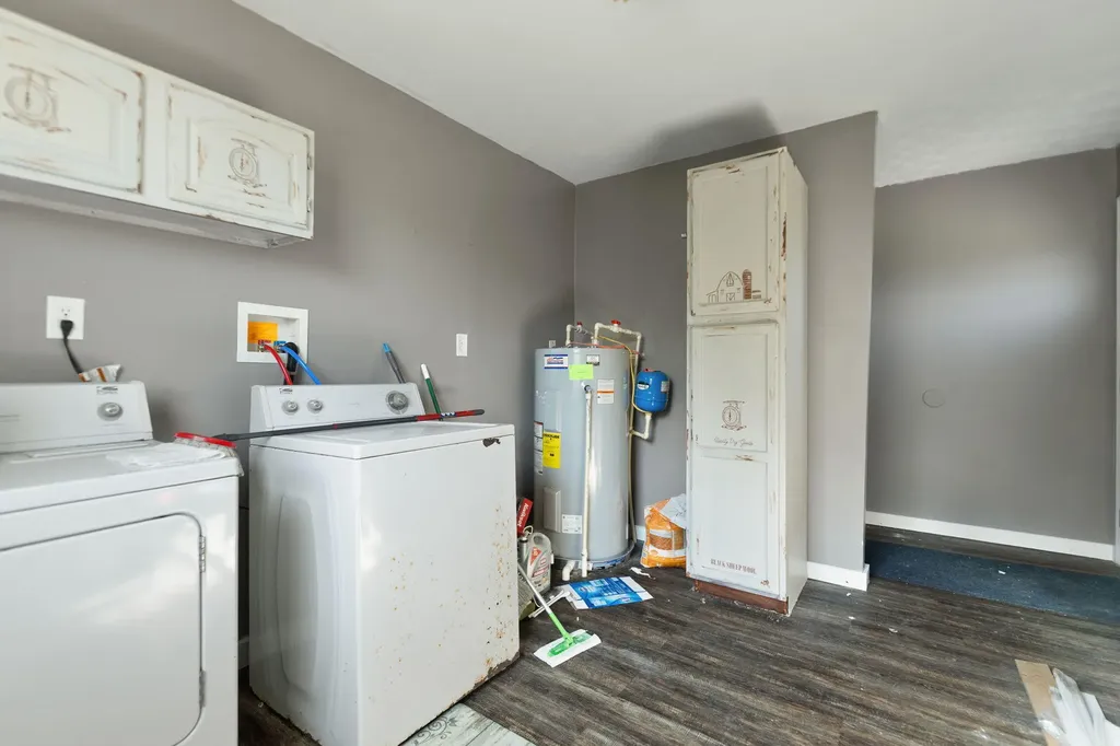 15942 Highway 460 W Ezel KY 41425