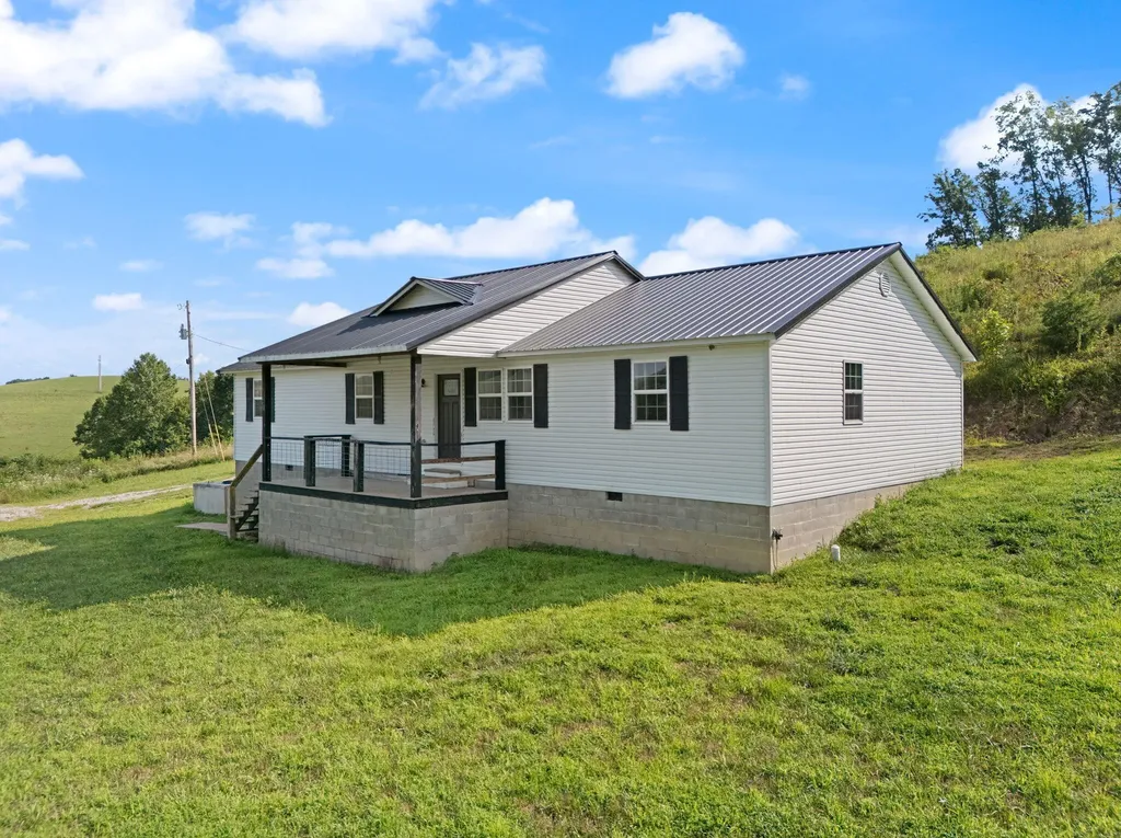 15942 Highway 460 W Ezel KY 41425