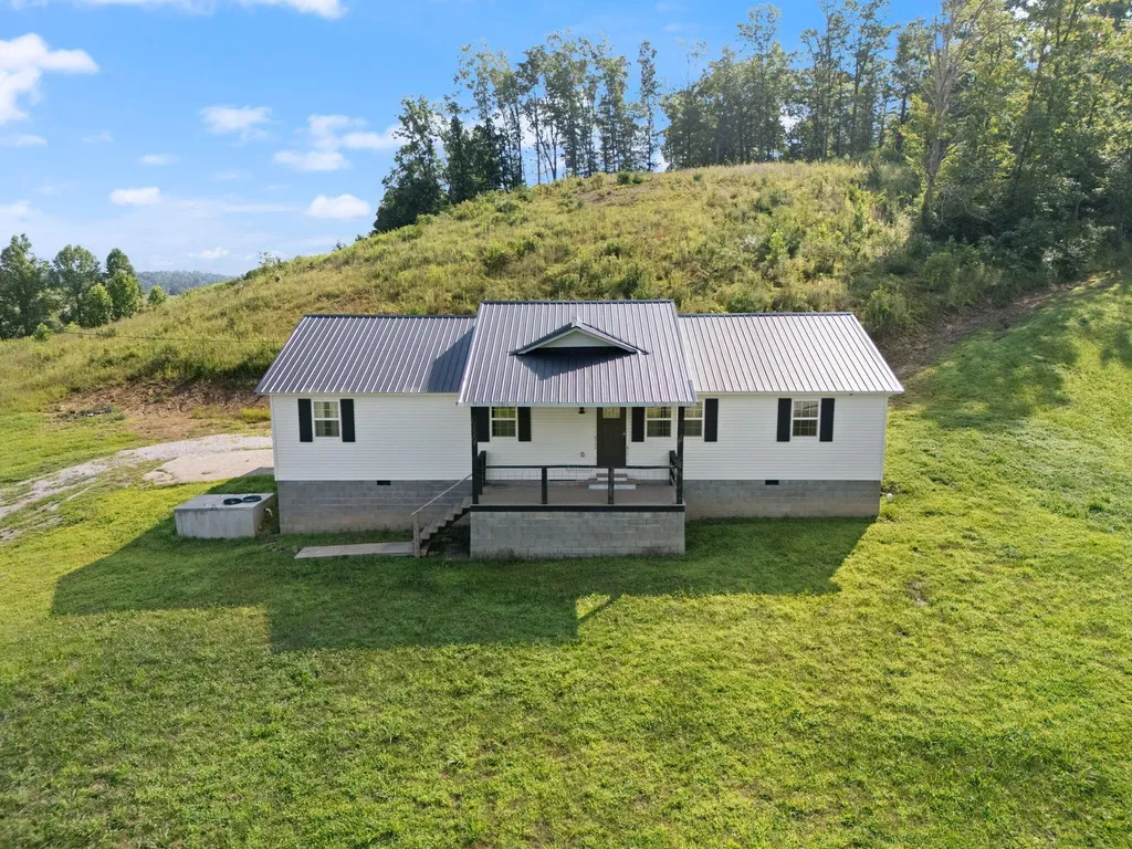 15942 Highway 460 W Ezel KY 41425