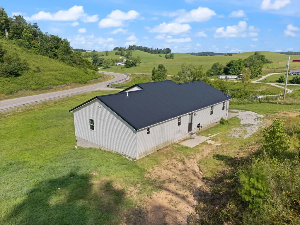 15942 Highway 460 W Ezel KY 41425
