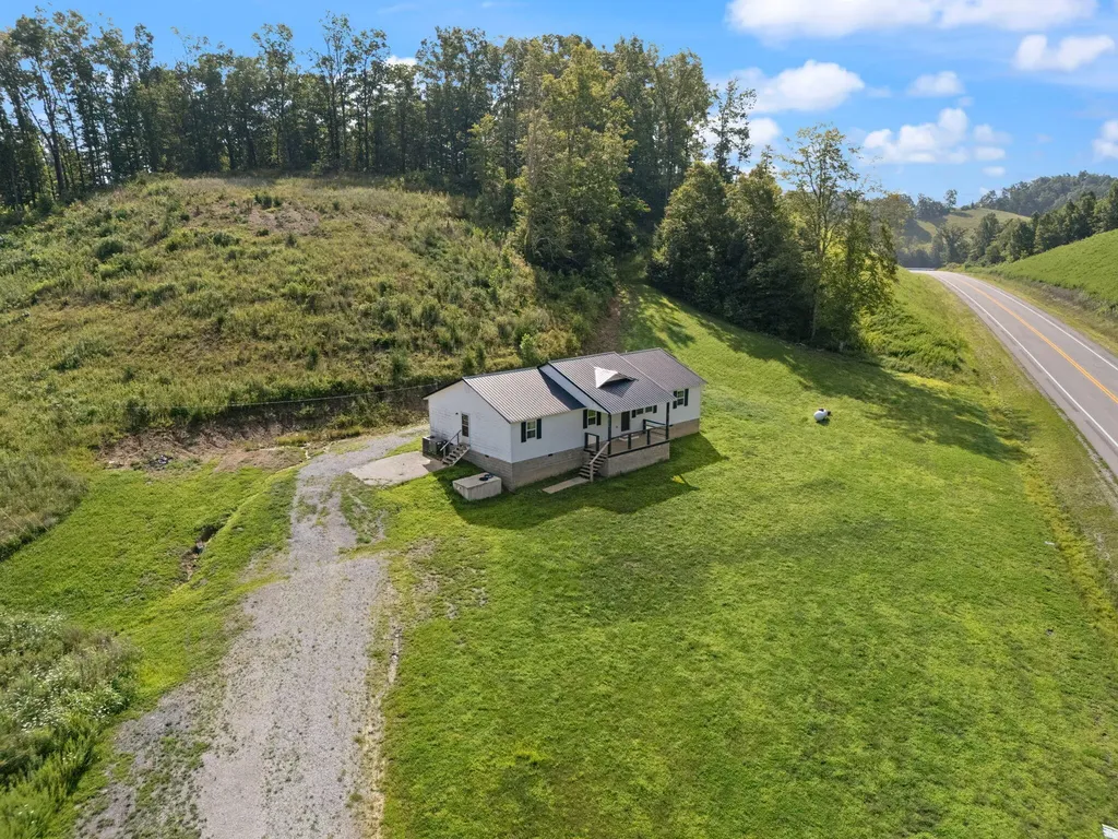 15942 Highway 460 W Ezel KY 41425