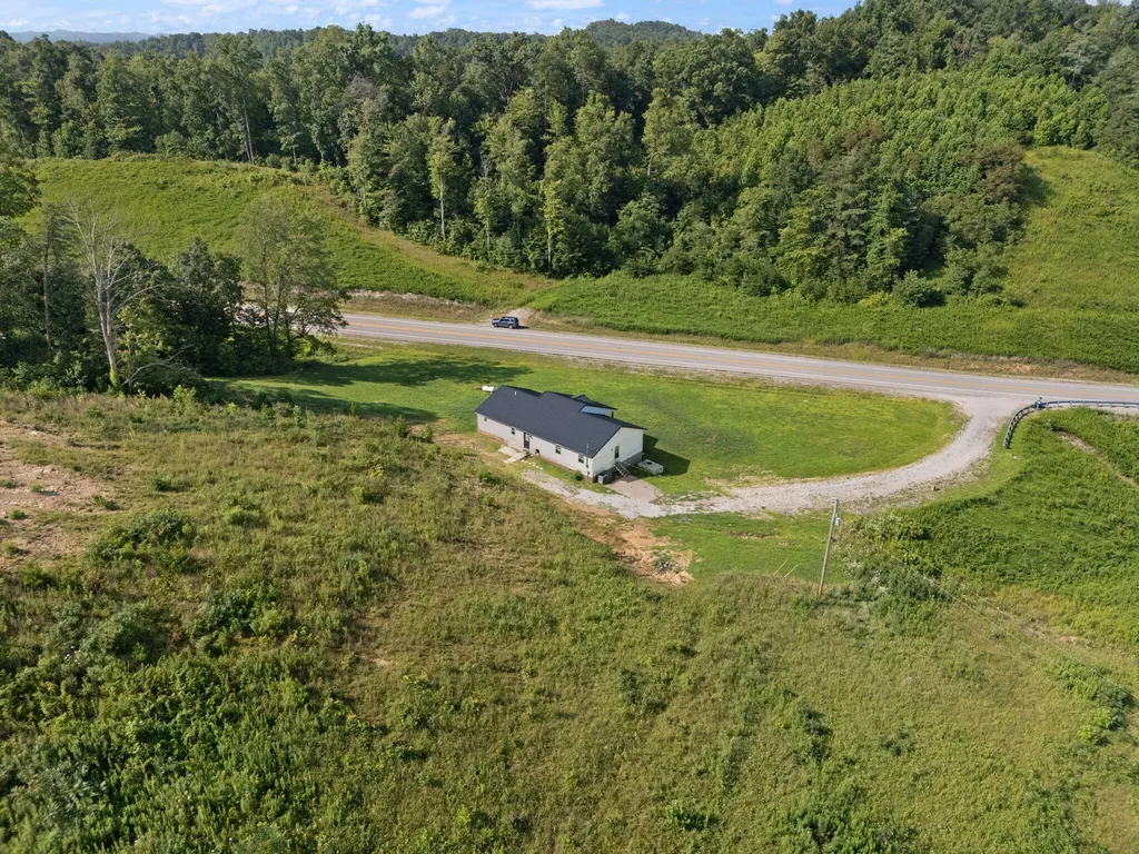 15942 Highway 460 W Ezel KY 41425
