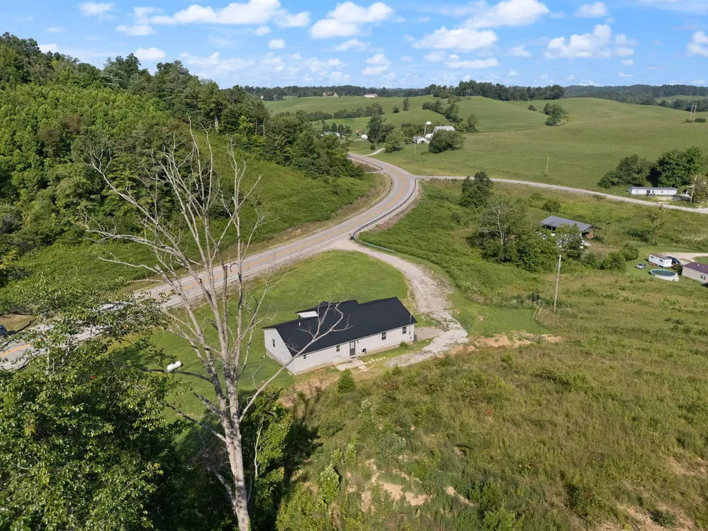 15942 Highway 460 W Ezel KY 41425