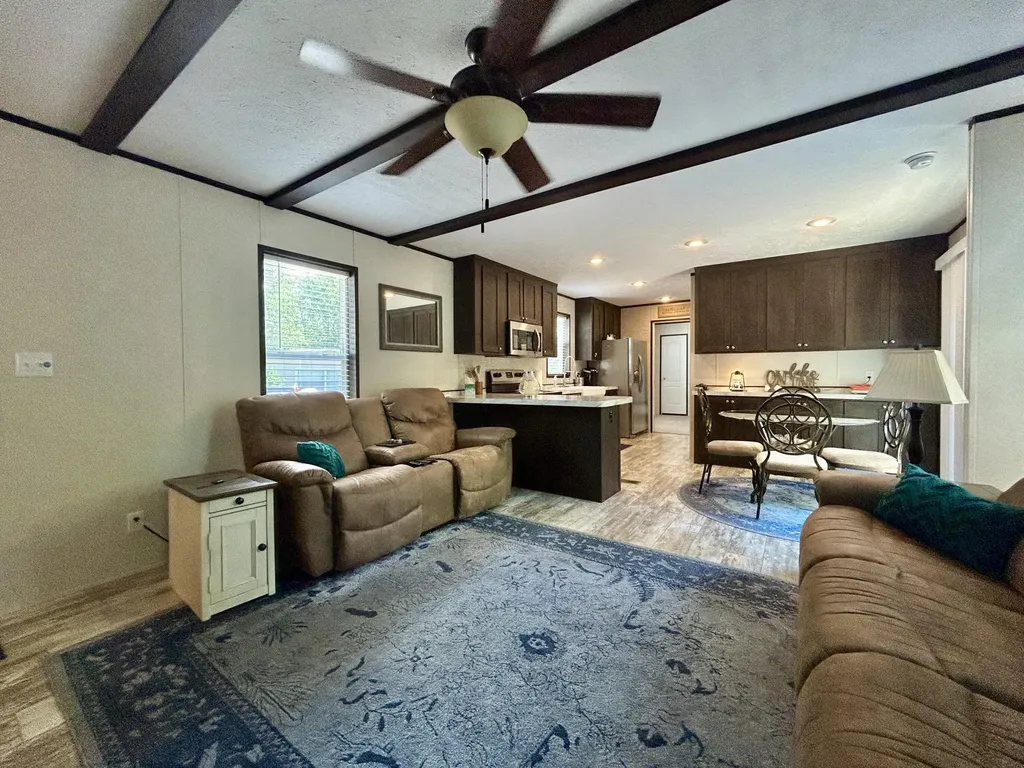 67 Bass Circle Nancy KY 42544
