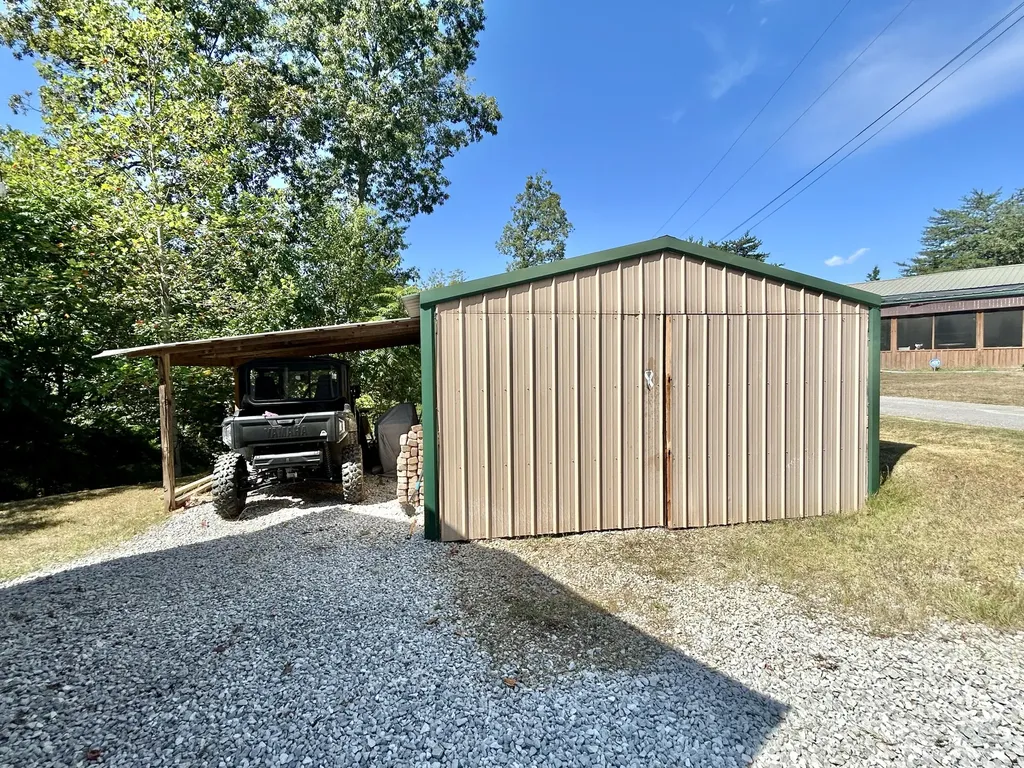 67 Bass Circle Nancy KY 42544