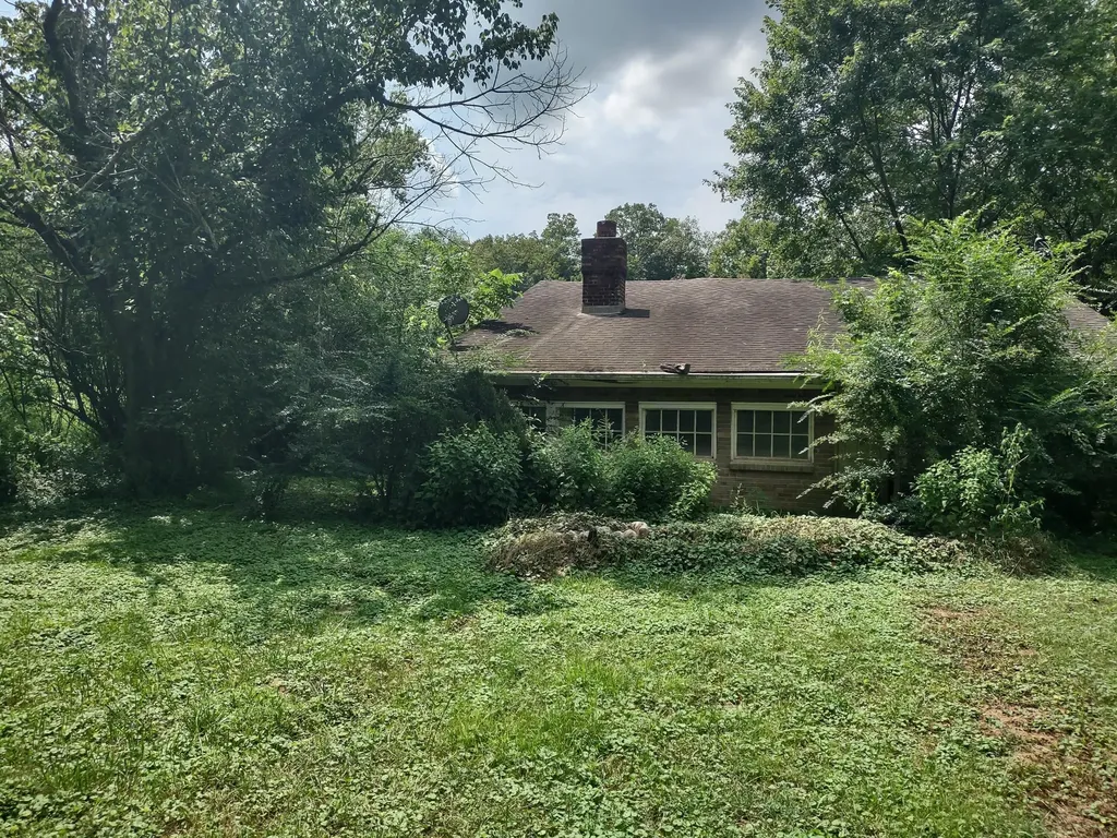 315 Lower Clifton Road Versailles KY 40383