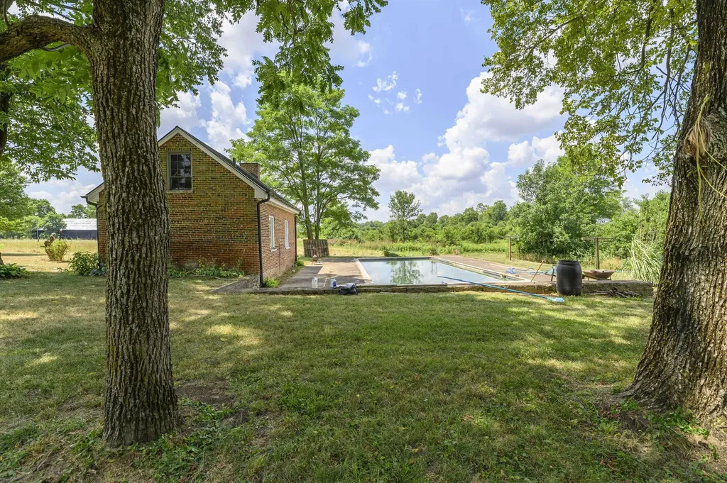3899 Georgetown Road Lexington KY 40511