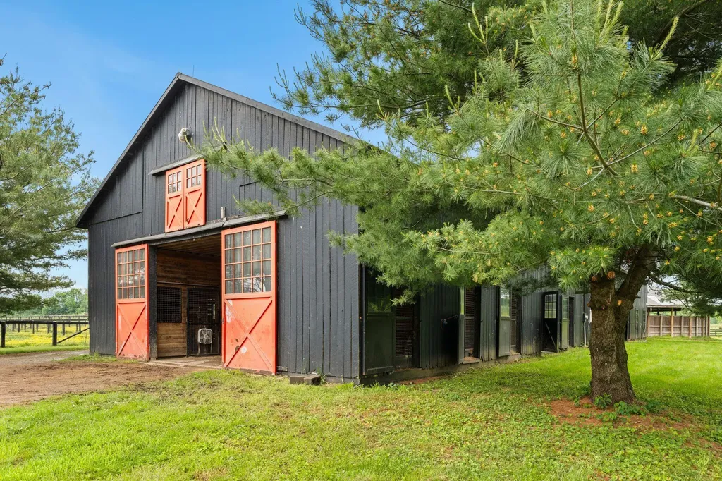 3899 Georgetown Road Lexington KY 40511