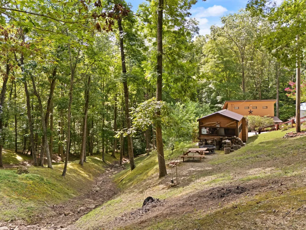 66 Raymond Road Wellington KY 40387