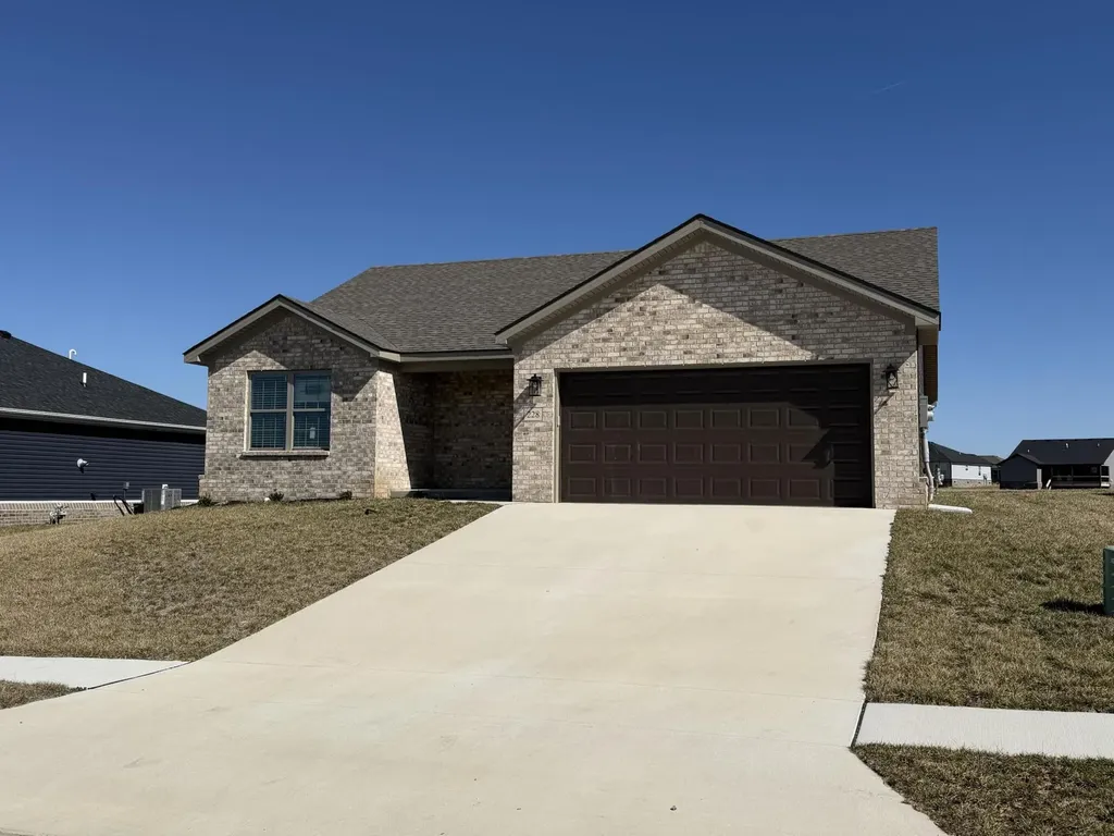 228 Brook Cove Berea KY 40403