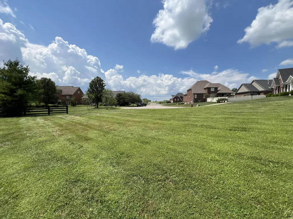 308 Duclair Drive Winchester KY 40391